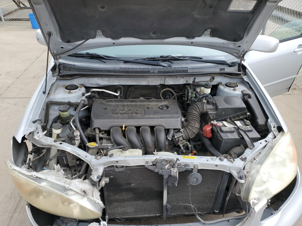 2005 Toyota Corolla - Image 11