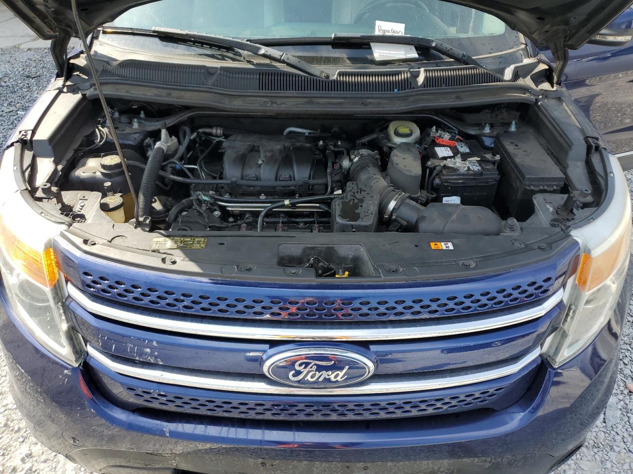 2011 Ford Explorer - Image 12