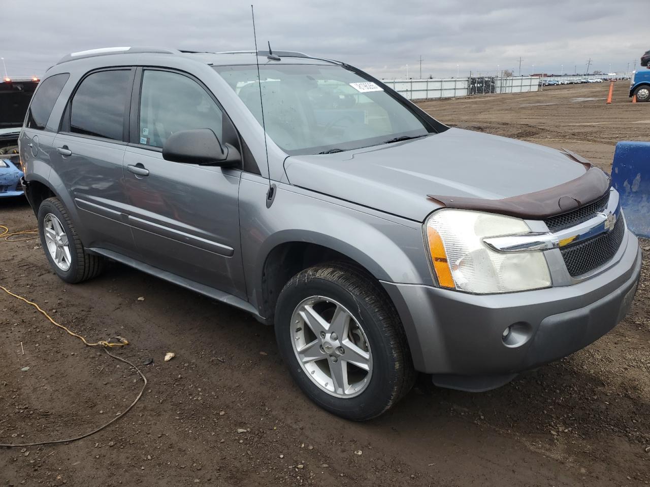 2005 Chevrolet Equinox - Image 4