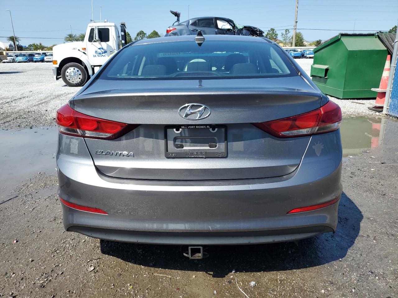 2018 Hyundai Elantra - Image 6