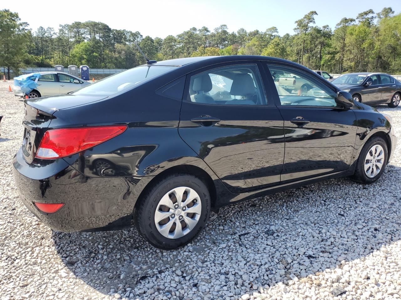 2017 Hyundai Accent - Image 3