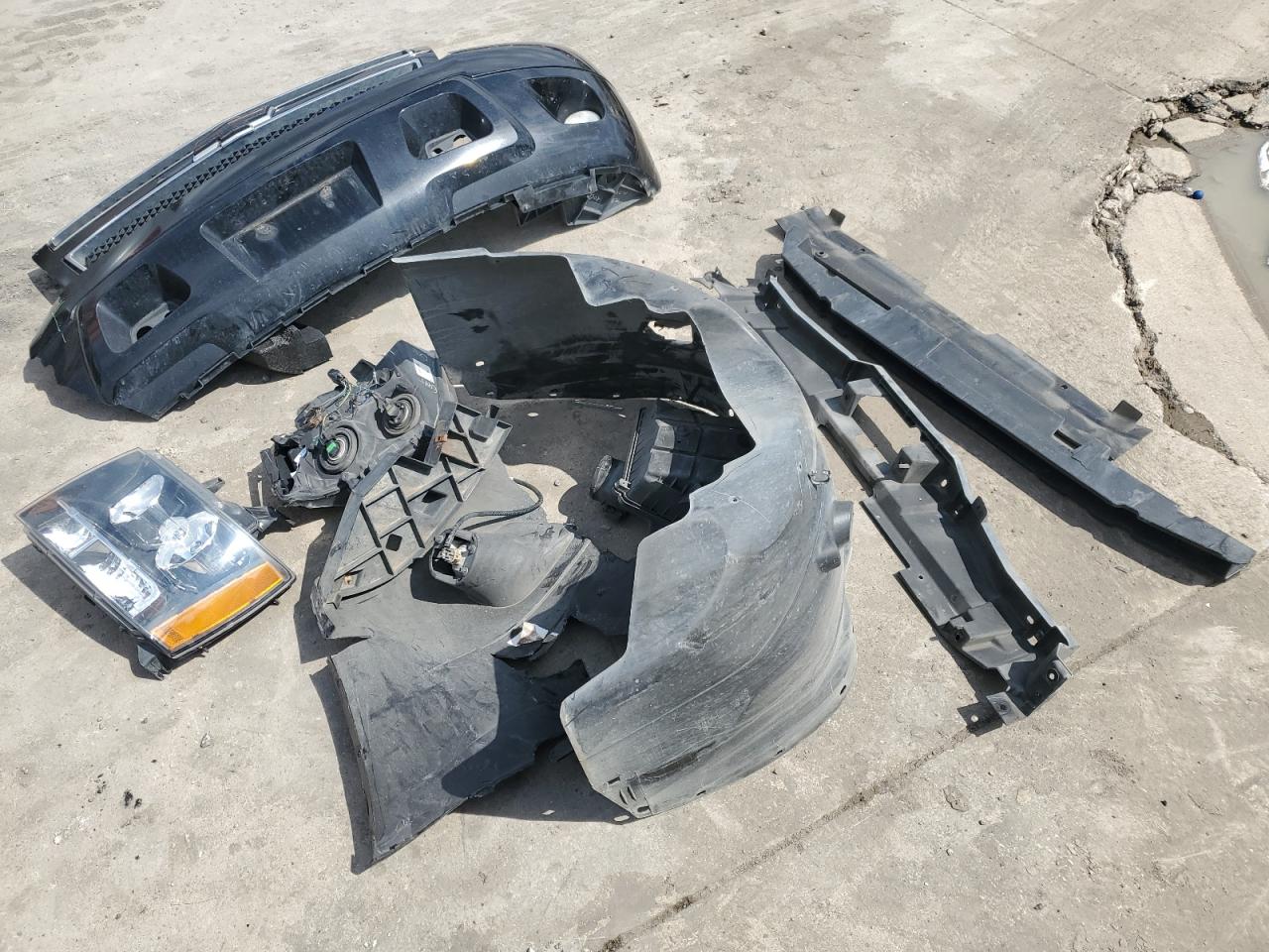 2013 Chevrolet Tahoe - Image 13