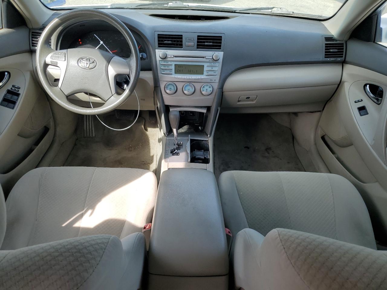 2009 Toyota Camry - Image 8