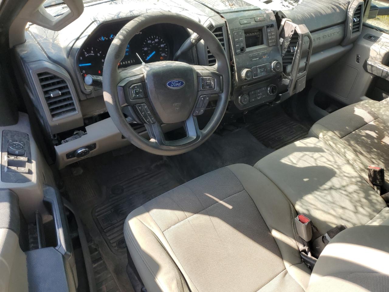 2017 Ford F250 - Image 8