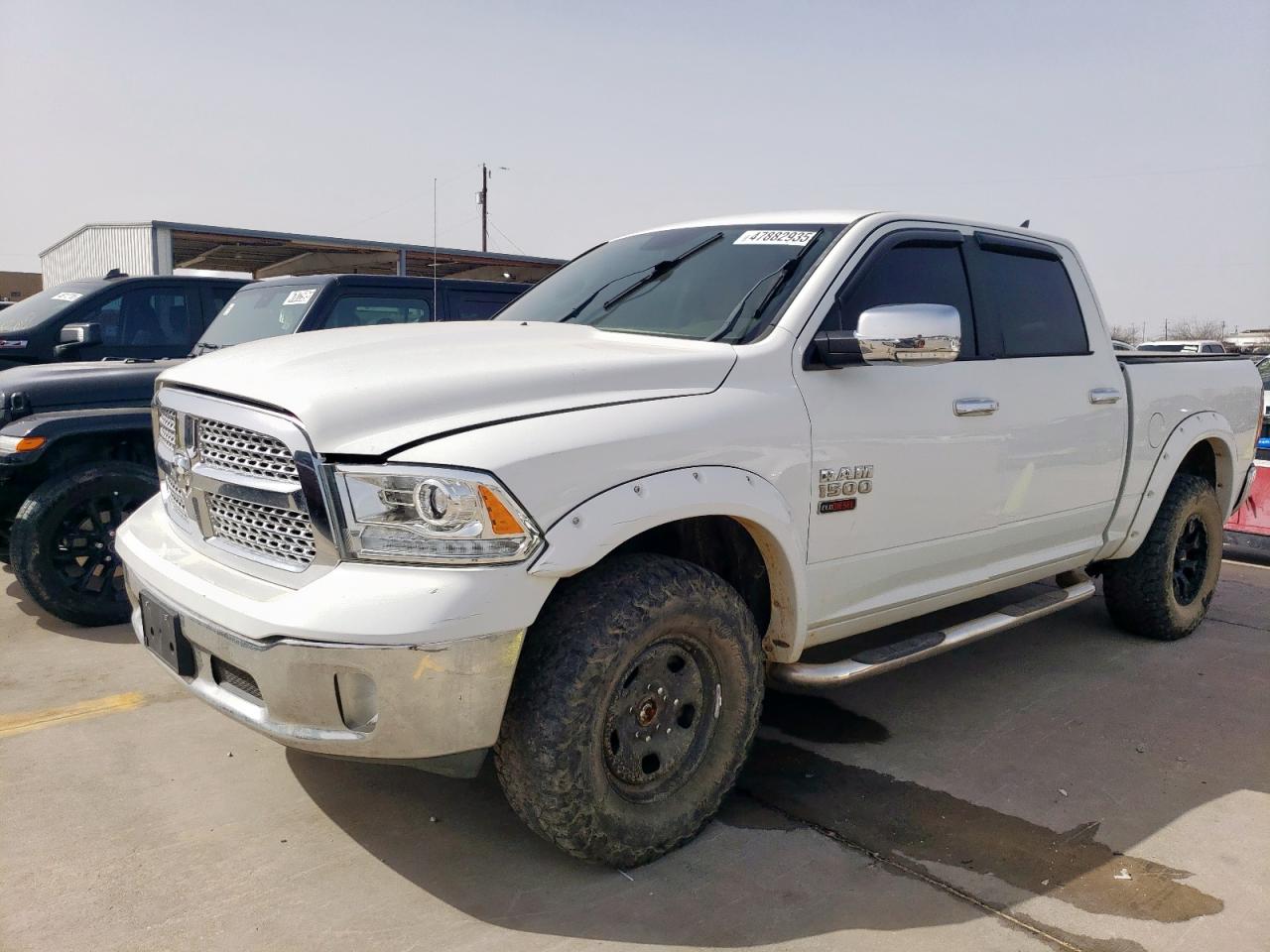 2016 Ram 1500 Laramie na sprzedaż w Grand Prairie, TX - Minor Dent/Scratches