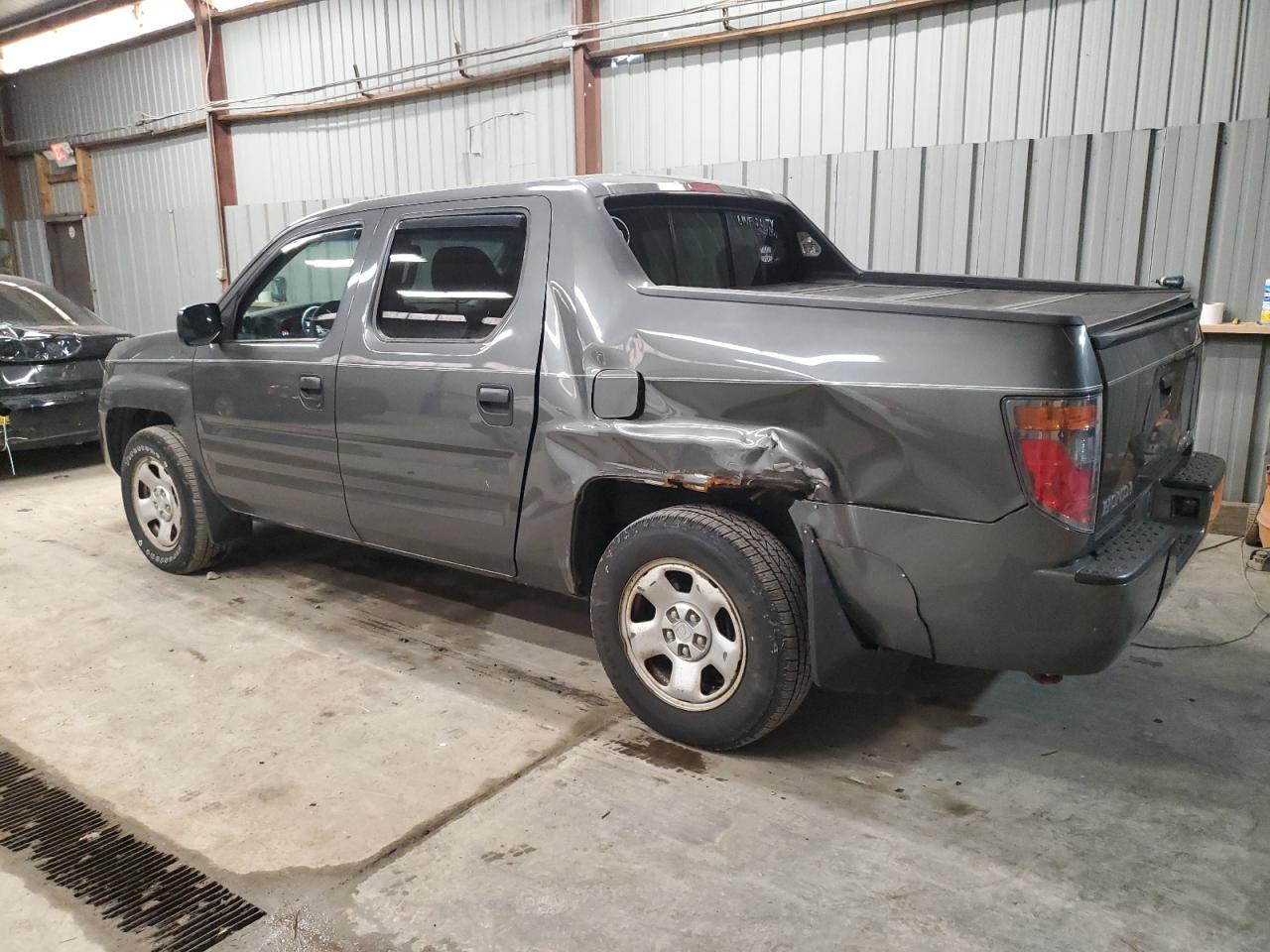 2007 Honda Ridgeline - Image 2