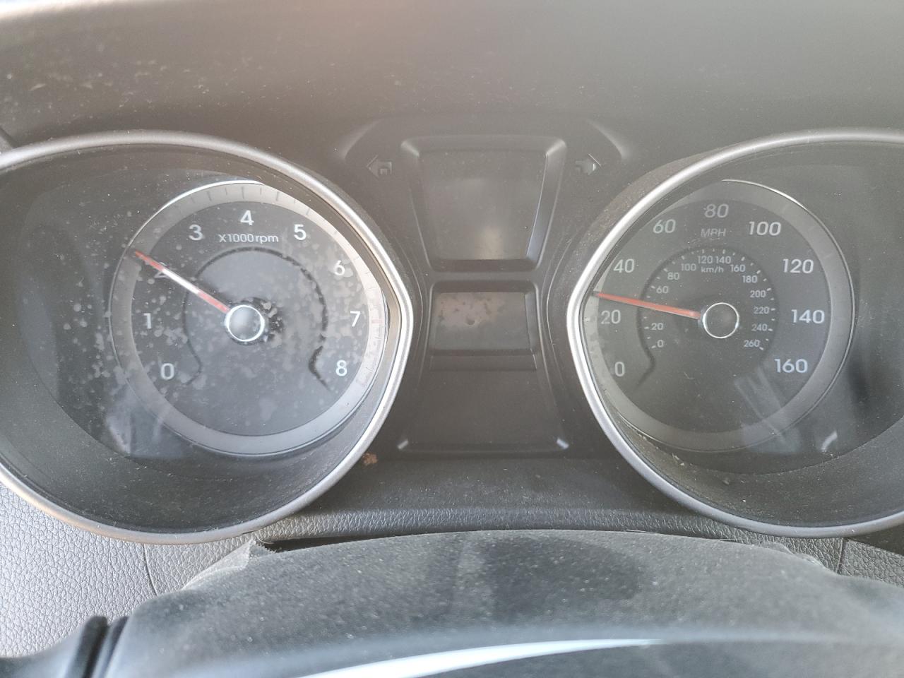 2013 Hyundai Elantra - Image 9