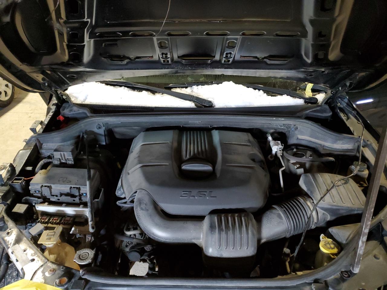 2011 Jeep Grand Cherokee - Image 12