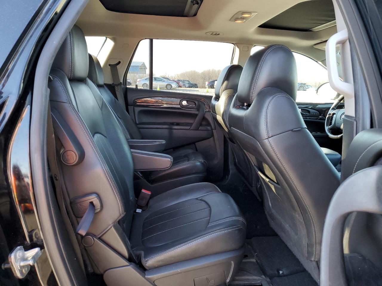 2017 Buick Enclave - Image 11