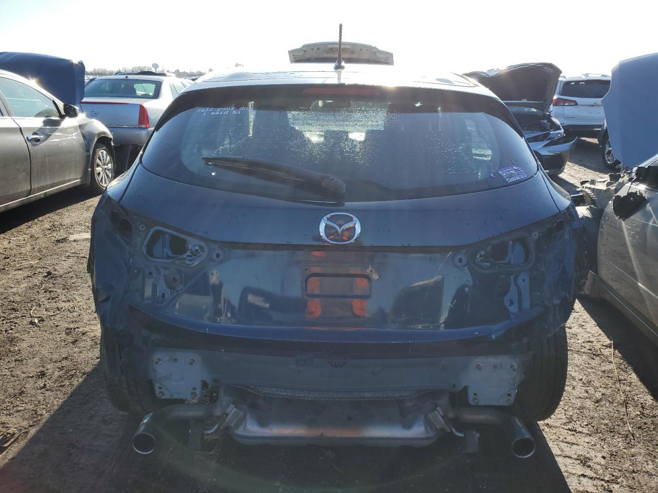 2016 Mazda 3 - Image 6
