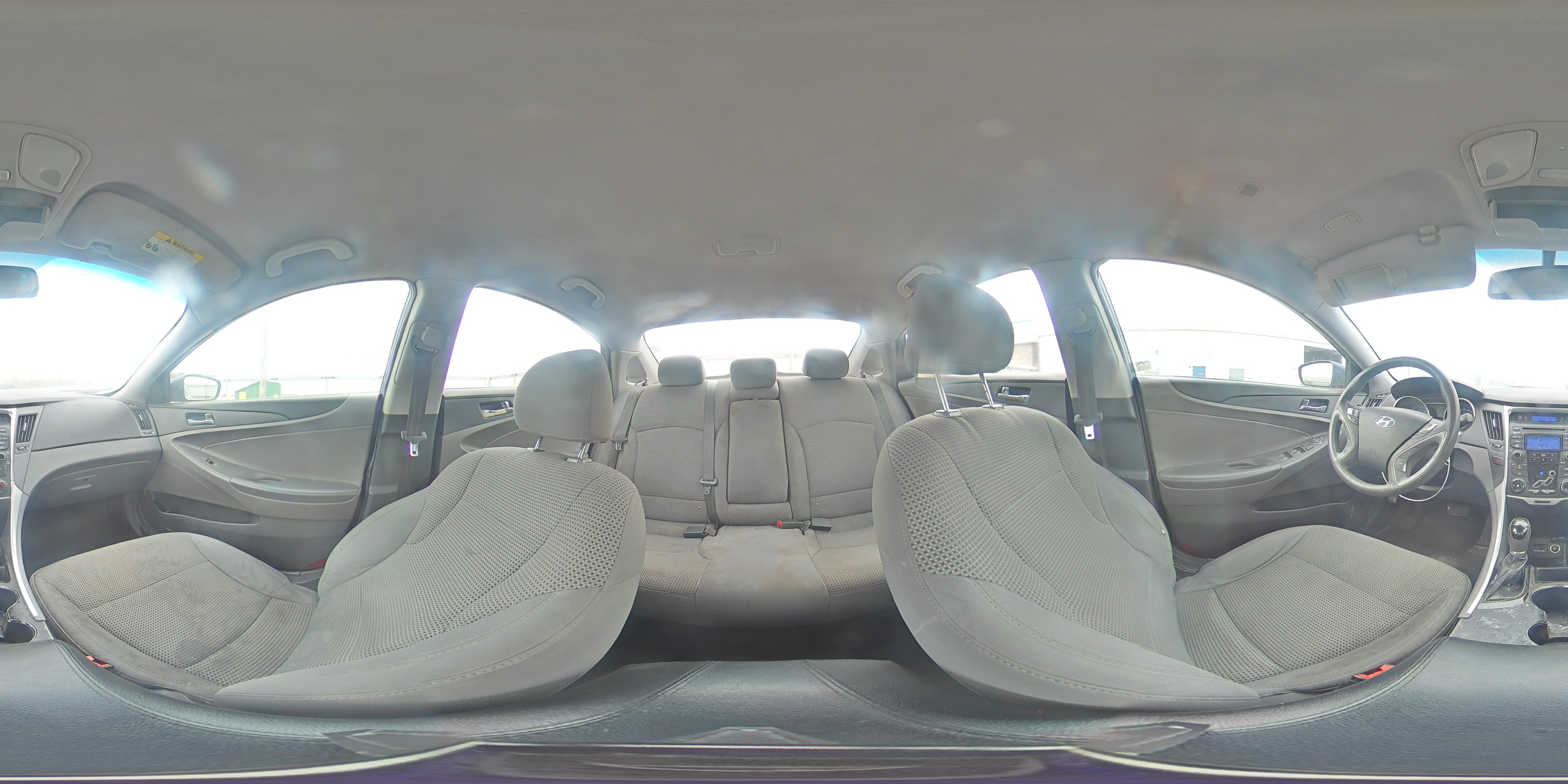 2012 Hyundai Sonata - Image 14