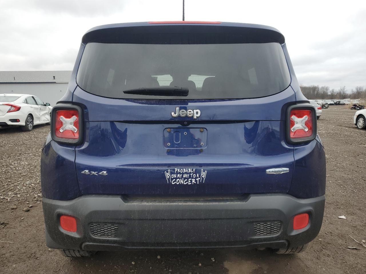 2017 Jeep Renegade - Image 6