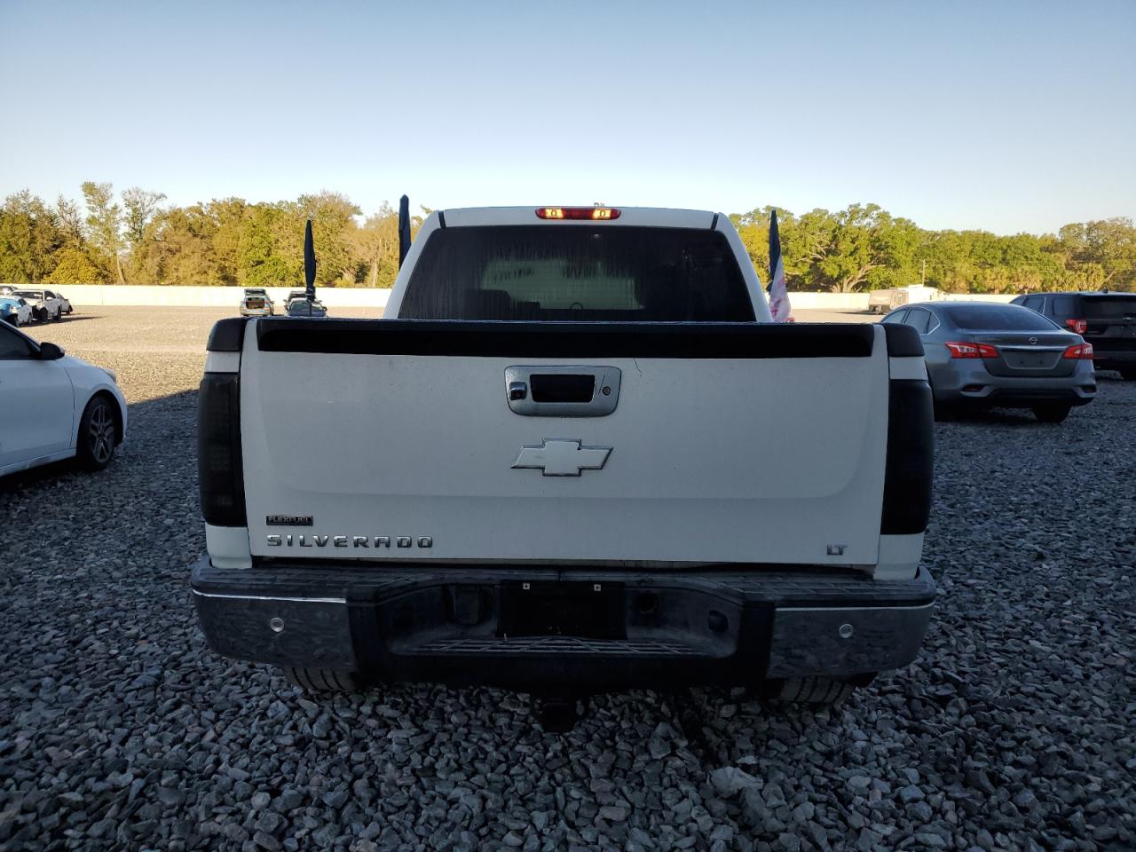 2011 Chevrolet Silverado - Image 6