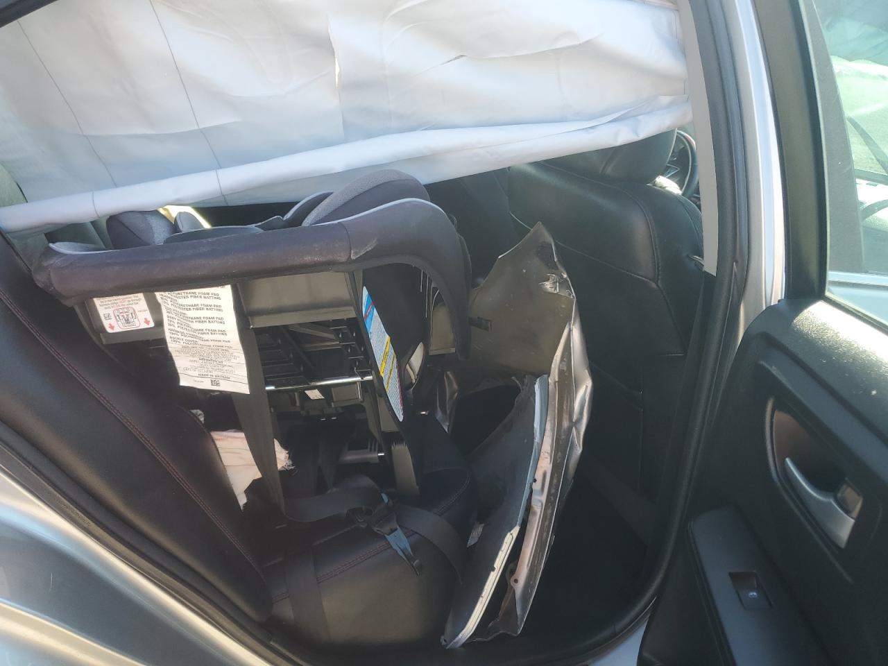 2017 Toyota Camry - Image 10