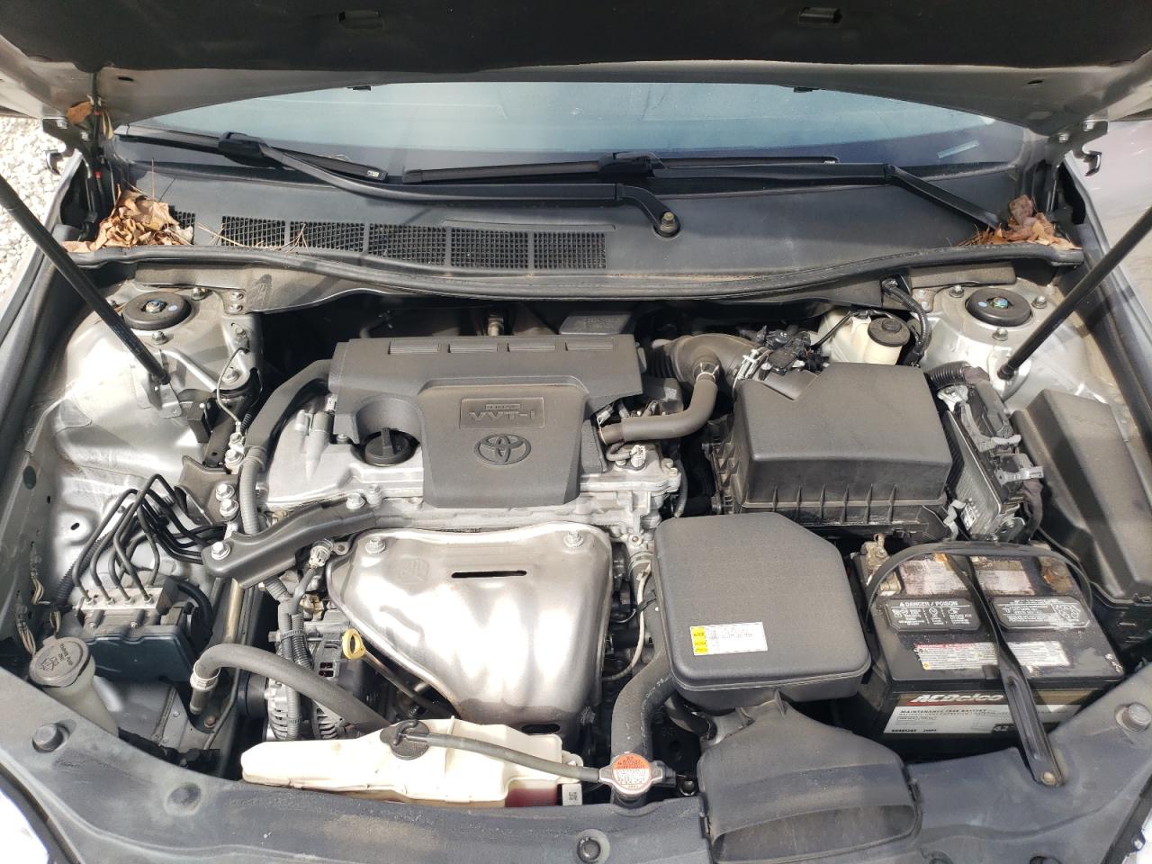 2016 Toyota Camry - Image 11