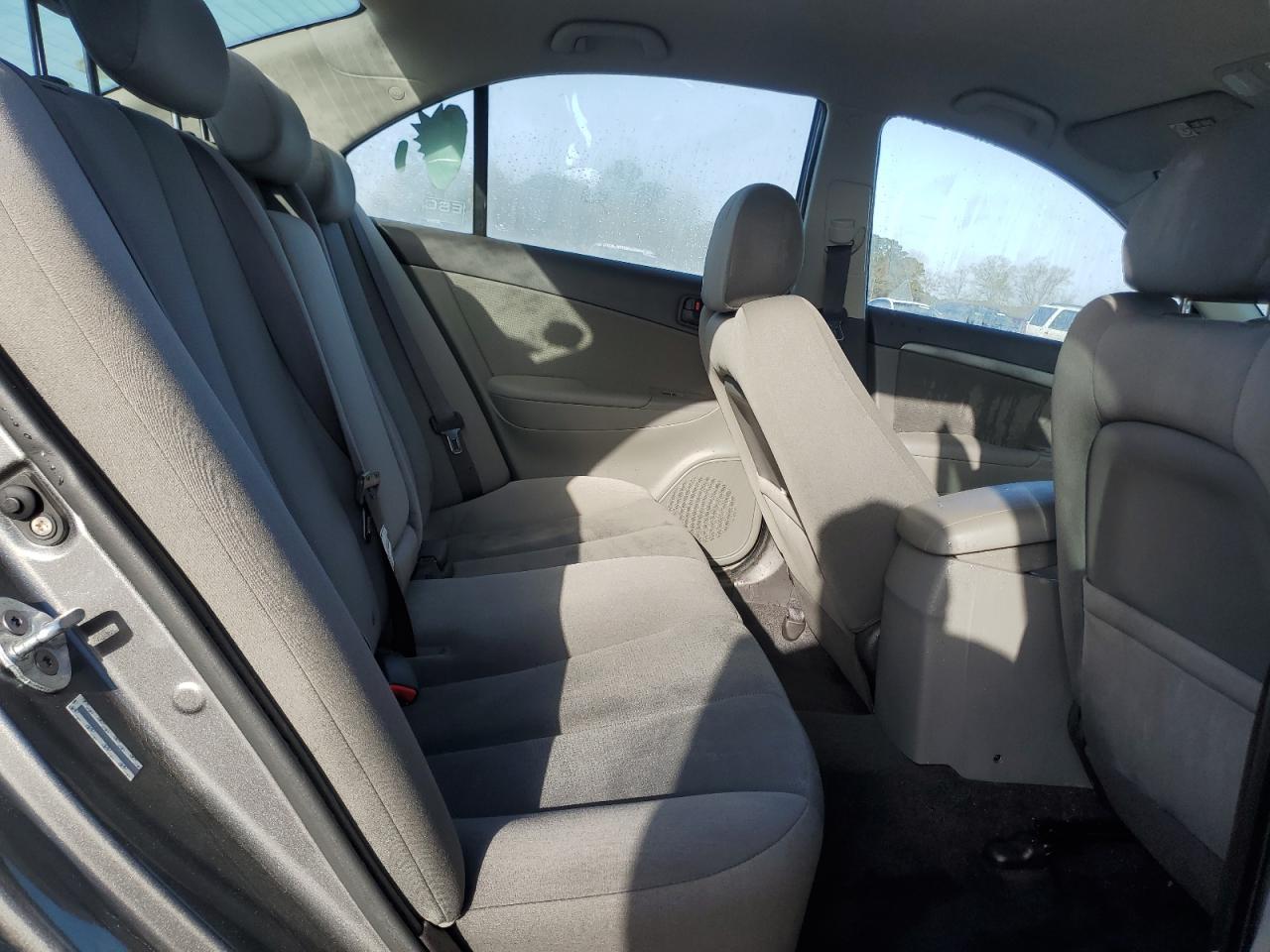 2009 Hyundai Sonata - Image 11