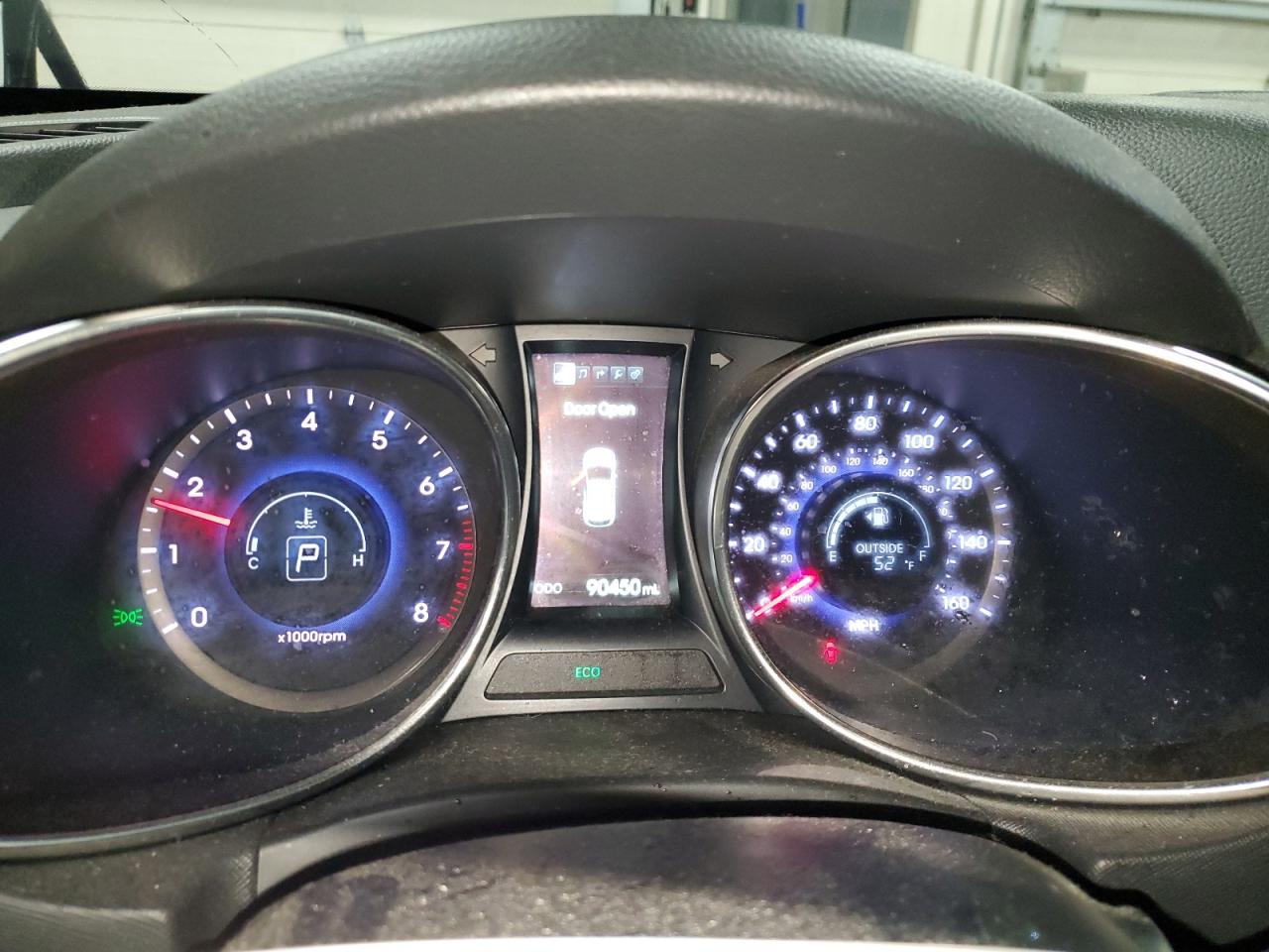 2015 Hyundai Santa Fe - Image 9