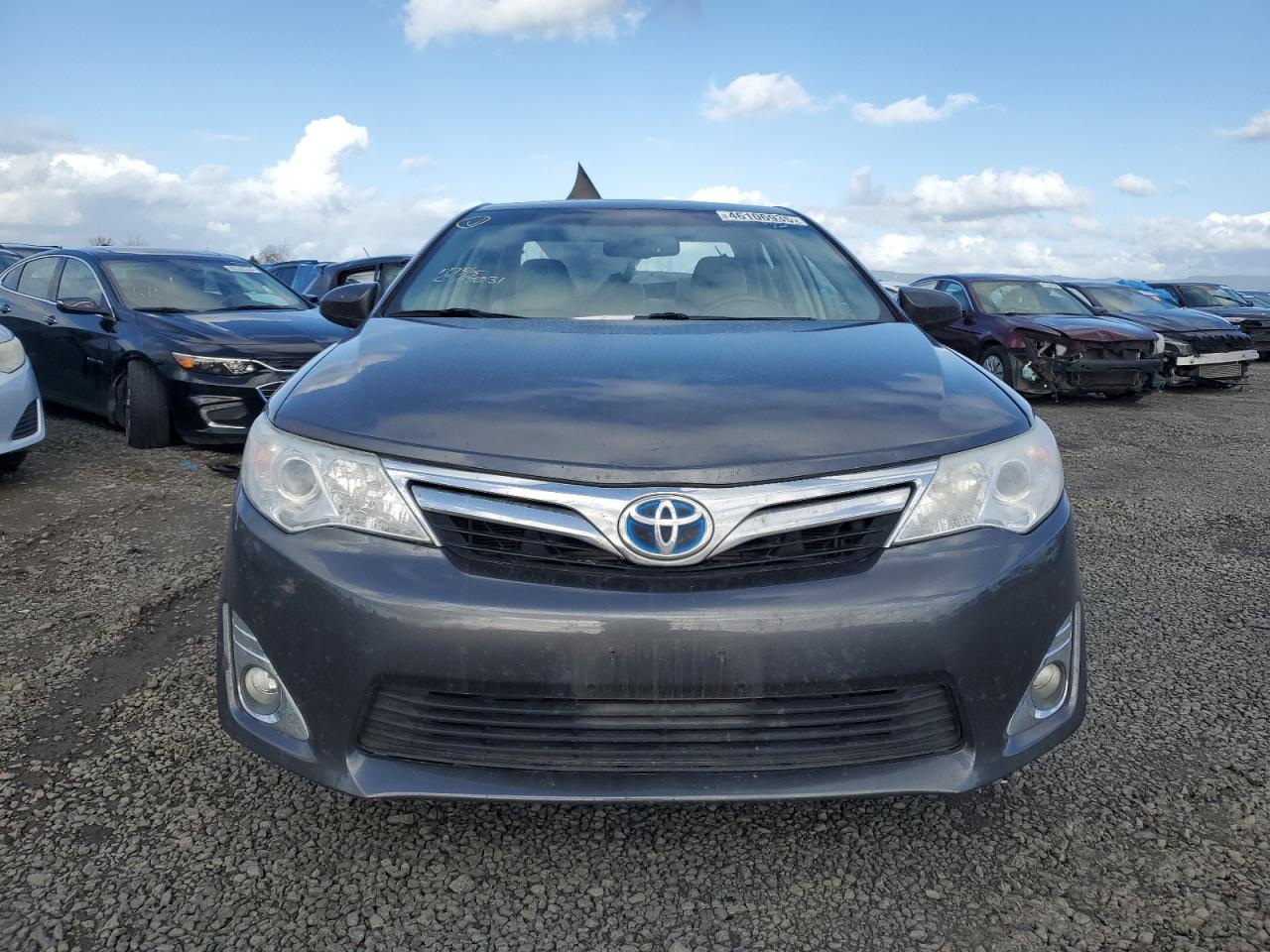 2014 Toyota Camry - Image 5