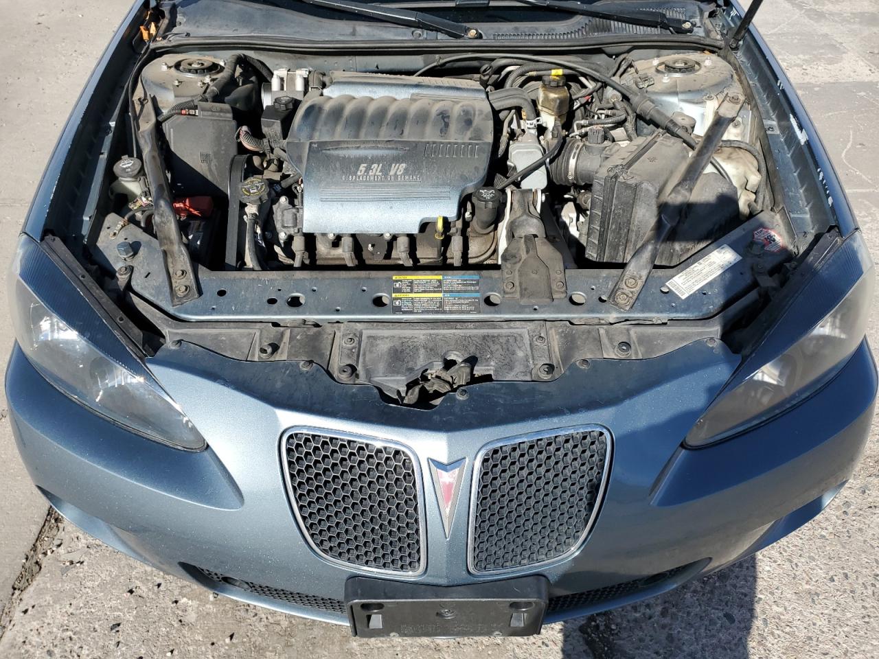2006 Pontiac Grand Prix - Image 11