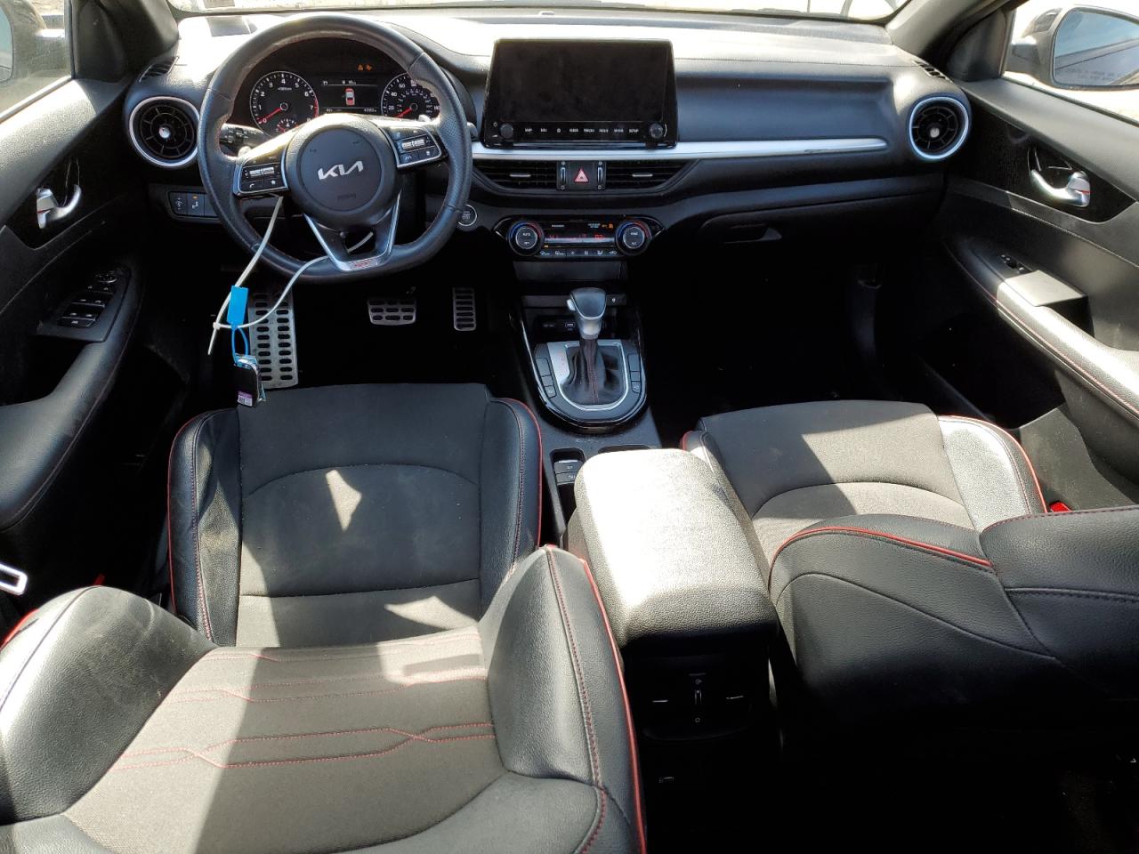 2023 Kia Forte - Image 8