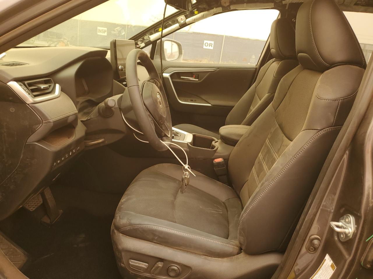 2024 Toyota RAV 4 - Image 7
