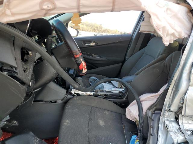 Sedans CHEVROLET CRUZE 2017 Srebrny