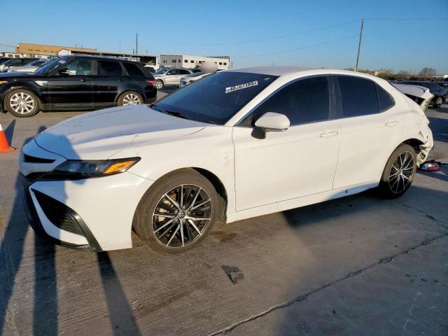 TOYOTA CAMRY SE 2022
