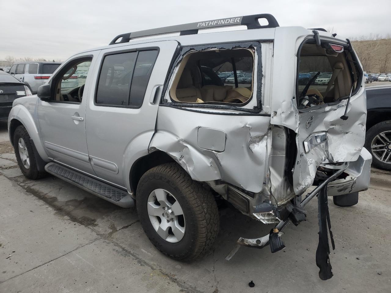 2006 Nissan Pathfinder - Image 2