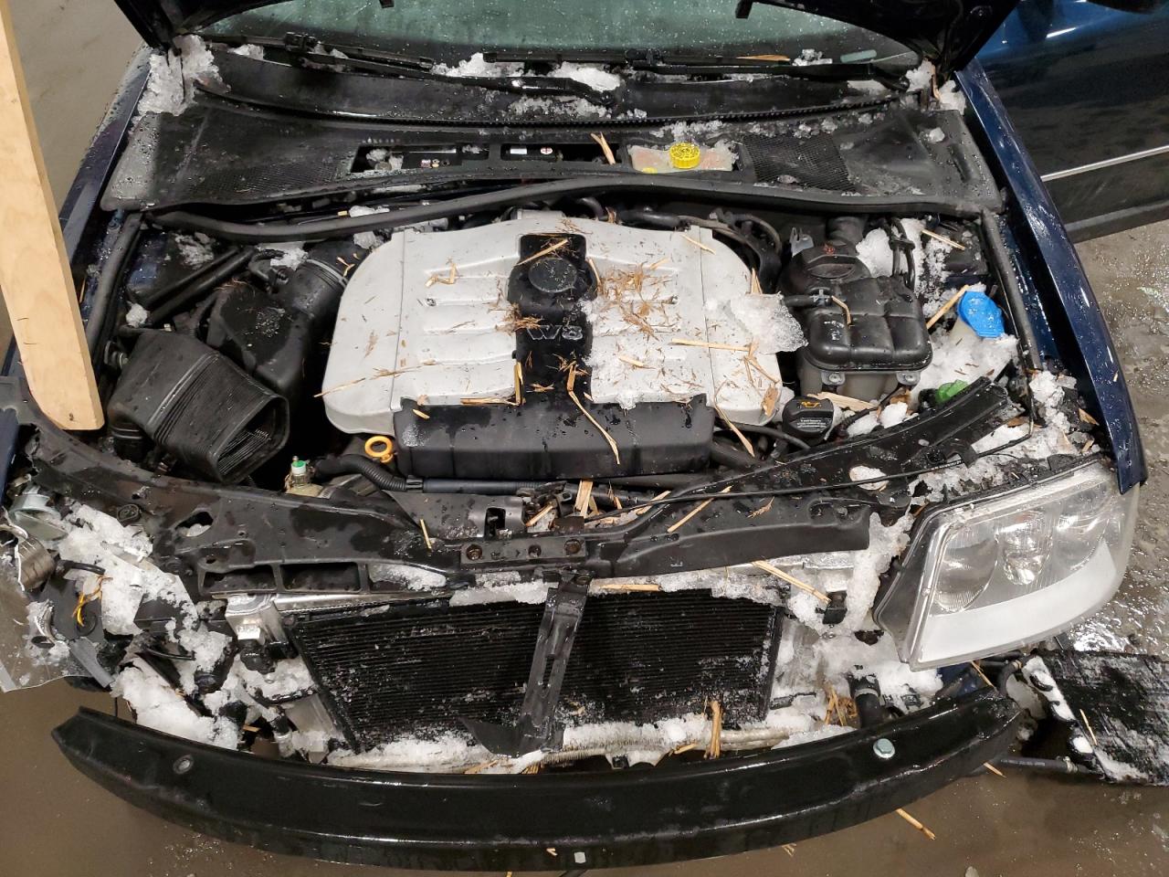 2004 Volkswagen Passat W8 4Motion VIN: WVWLK63B34E074660 Lot: 47743715