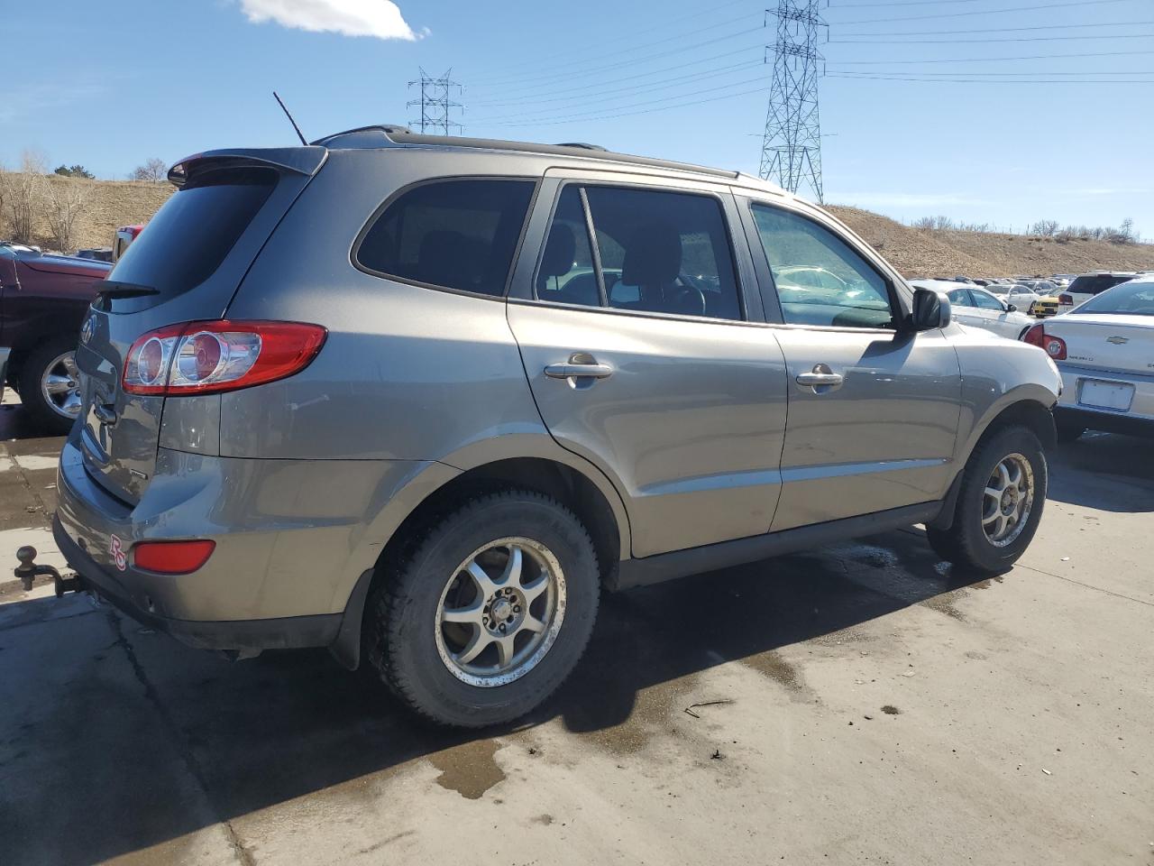 2012 Hyundai Santa Fe - Image 3
