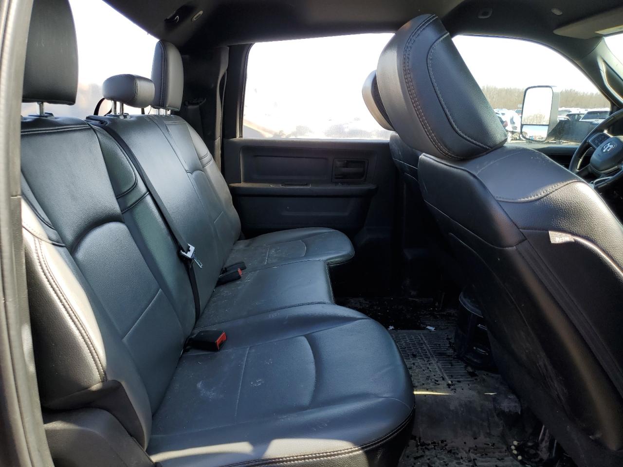2022 RAM 3500 - Image 10