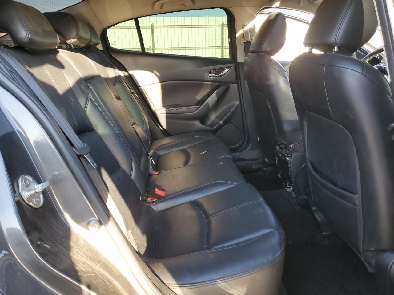 2018 Mazda 3 - Image 10