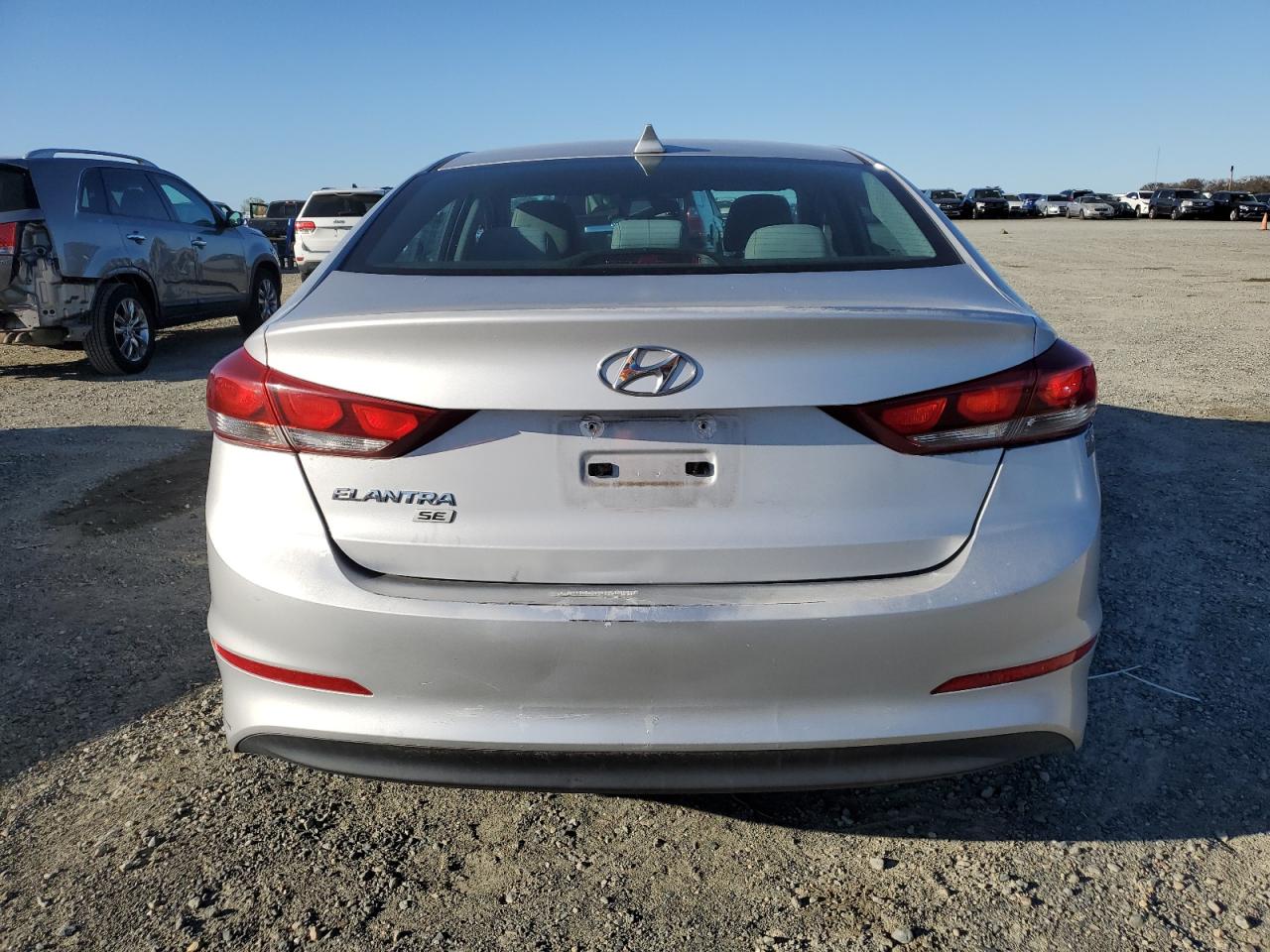 2017 Hyundai Elantra - Image 6
