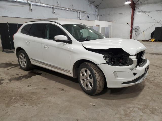  VOLVO XC60 2016 White