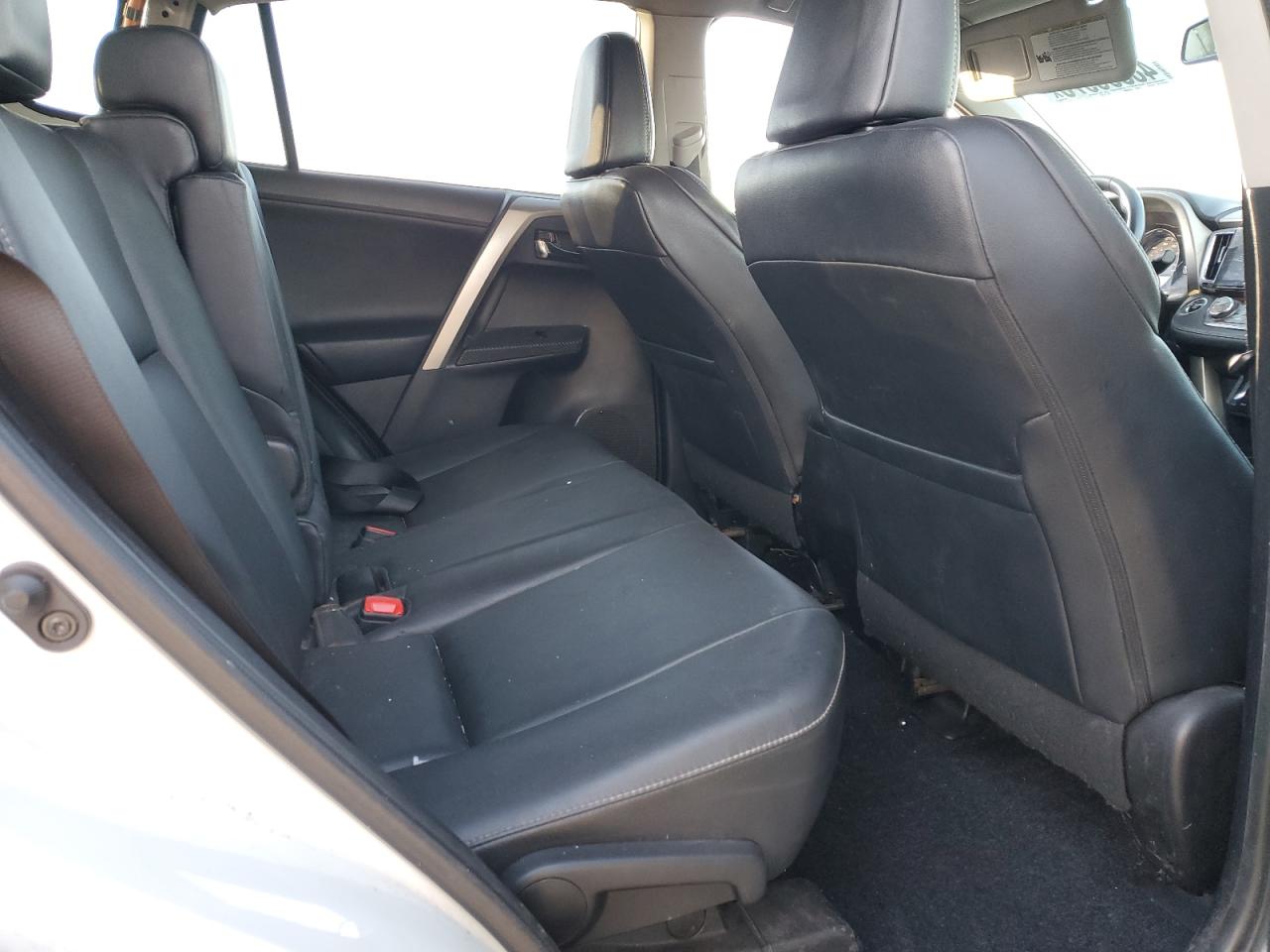 2014 Toyota RAV 4 - Image 12