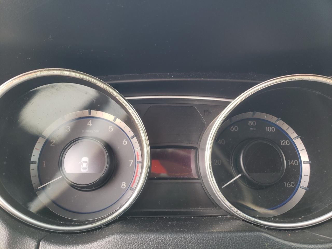 2012 Hyundai Sonata - Image 9