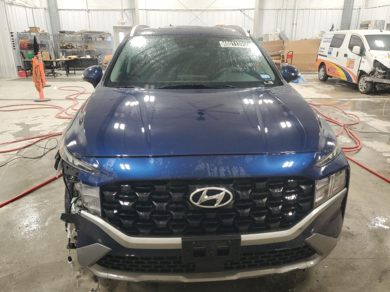 2023 Hyundai Santa Fe - Image 5