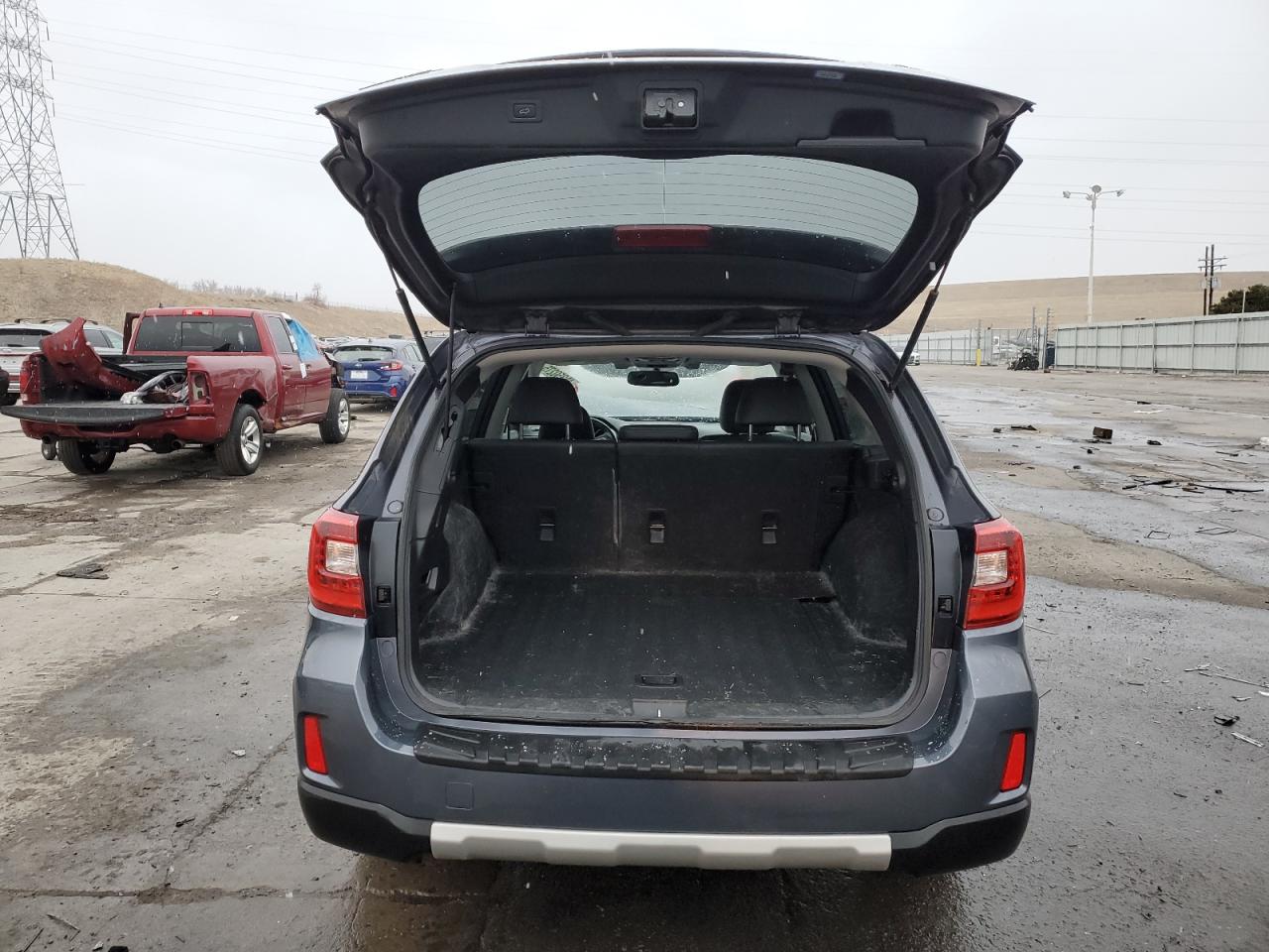 2016 Subaru Outback - Image 6