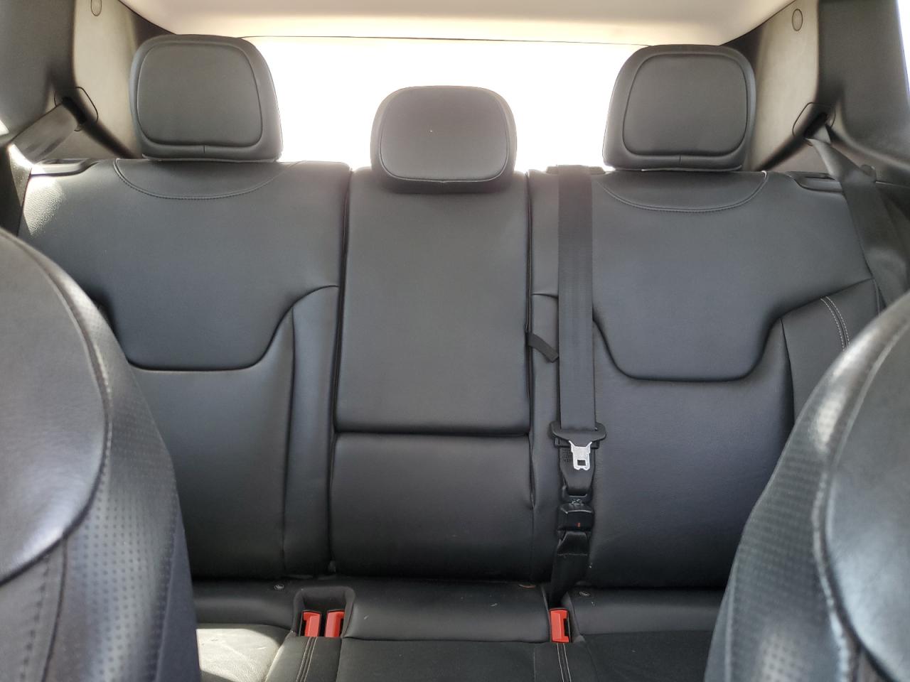2016 Jeep Renegade - Image 10