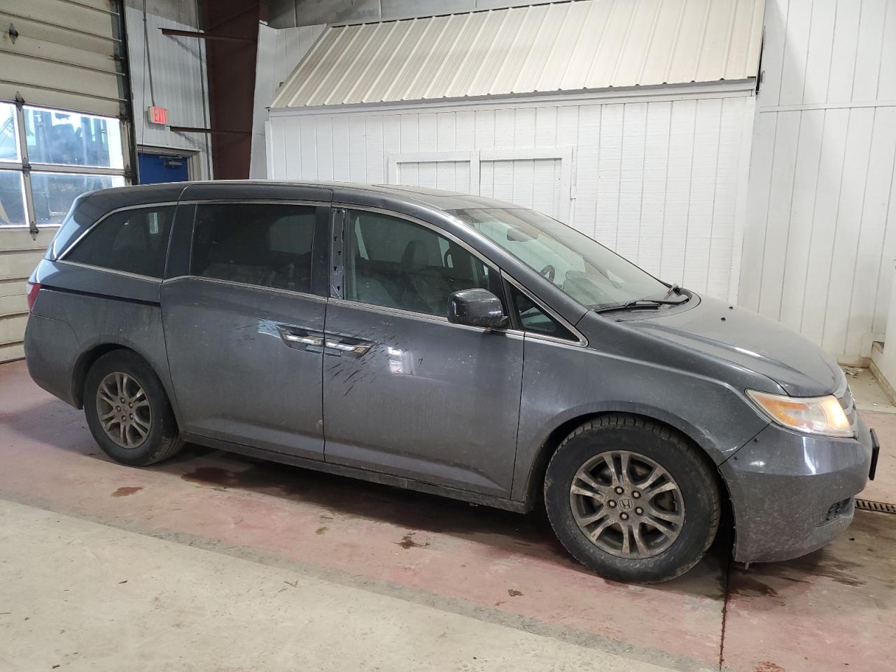 2013 Honda Odyssey - Image 4