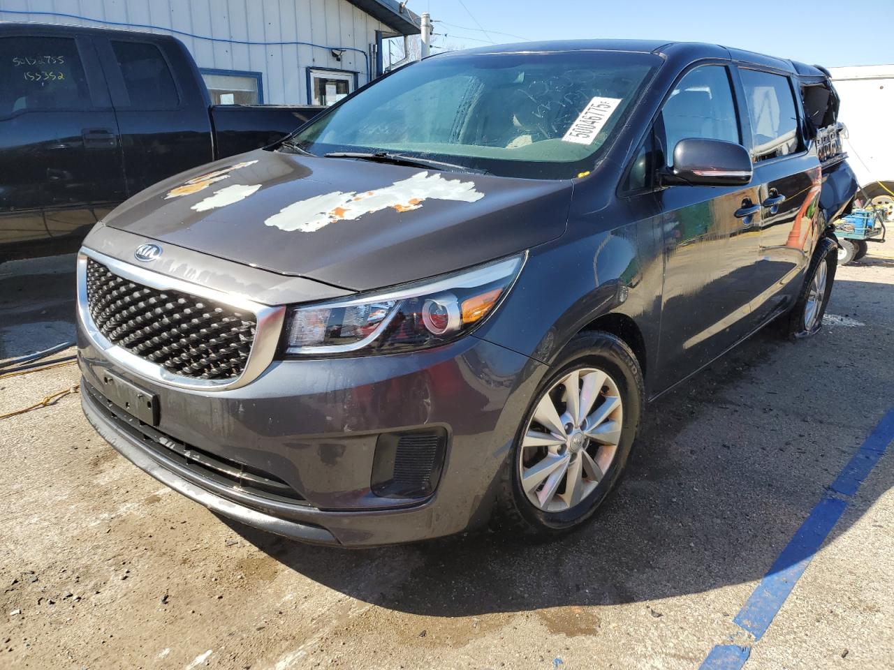 2017 Kia Sedona Lx for Sale in Pekin, IL - Rear End