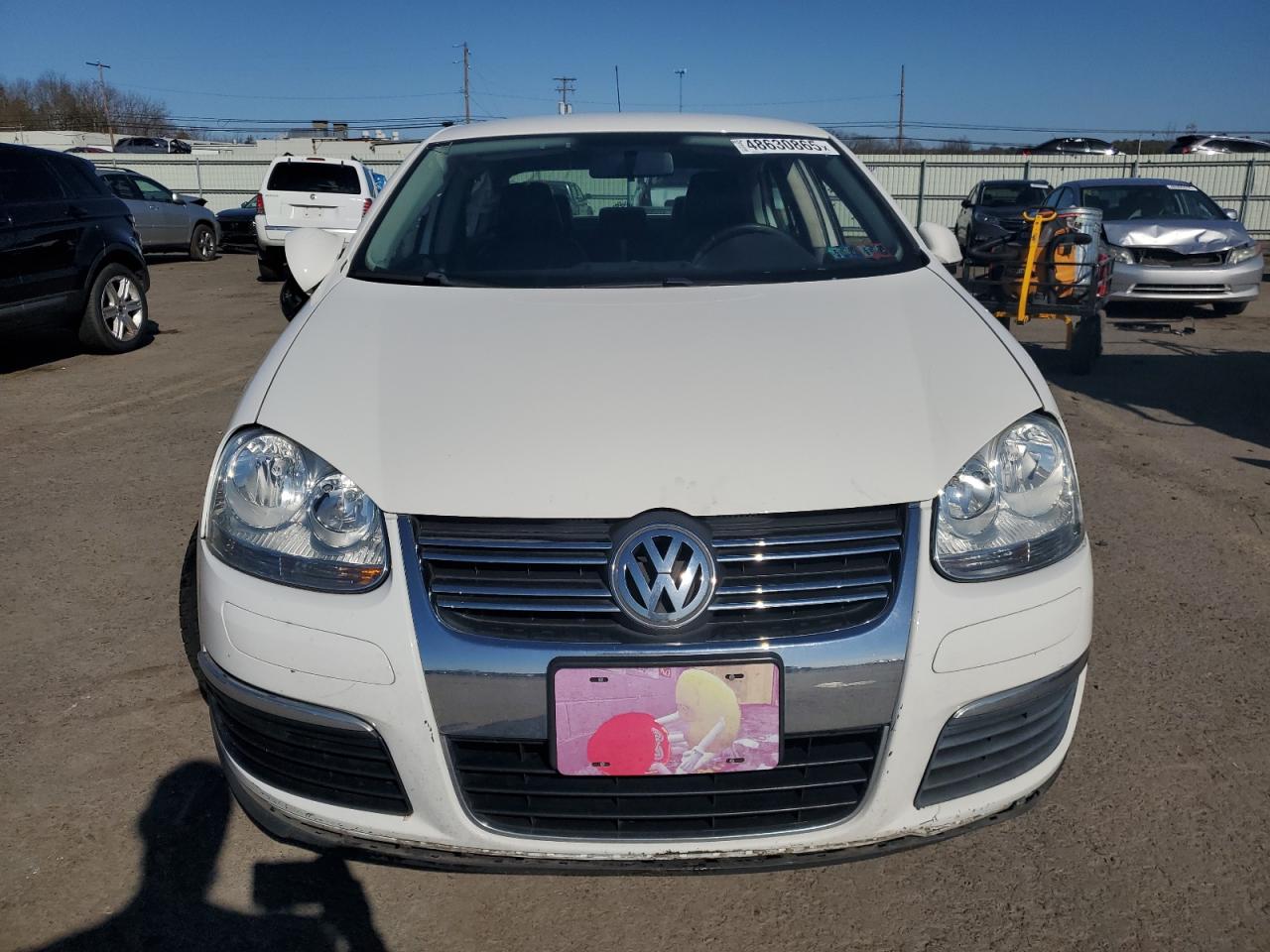 2010 Volkswagen Jetta - Image 5