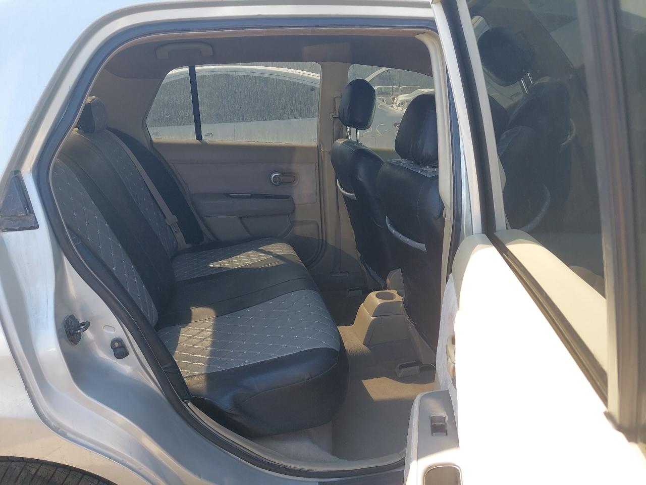 3N1BC1A64BK203710 - 2011 Nissan Tiida - #48640855