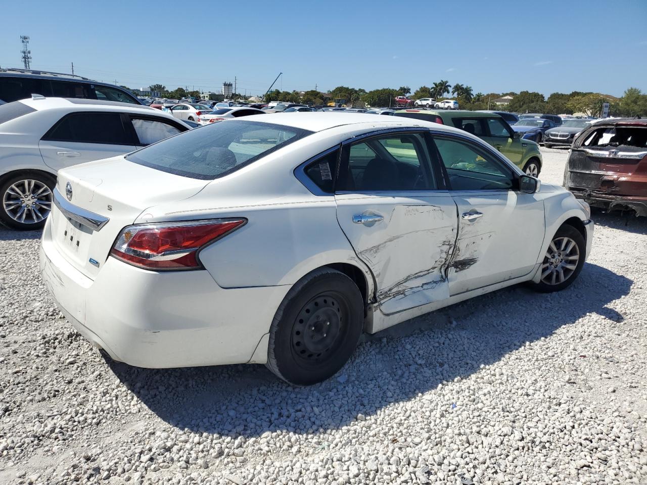 2014 Nissan Altima - Image 3