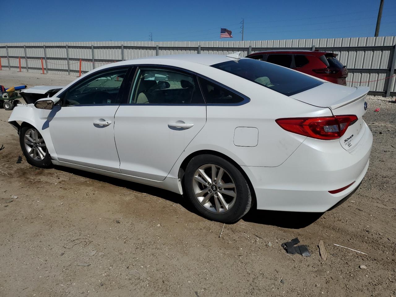 2016 Hyundai Sonata - Image 2