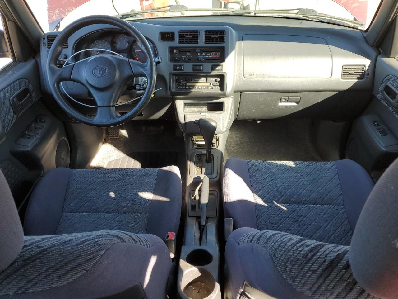 2000 Toyota RAV 4 - Image 8