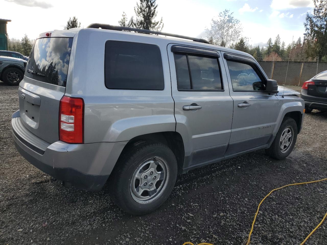 2014 Jeep Liberty (Patriot) - Image 3