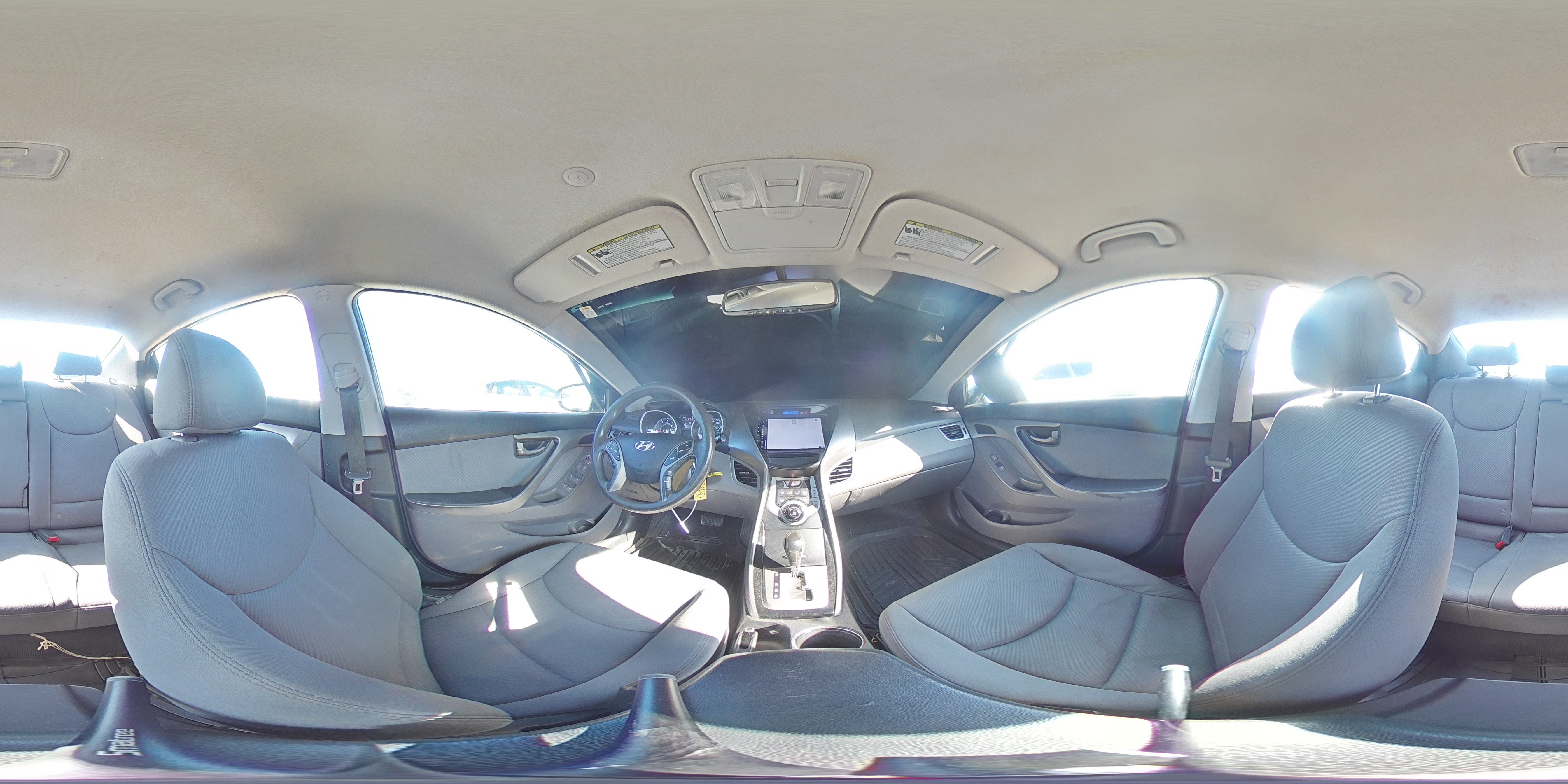 2013 Hyundai Elantra - Image 14
