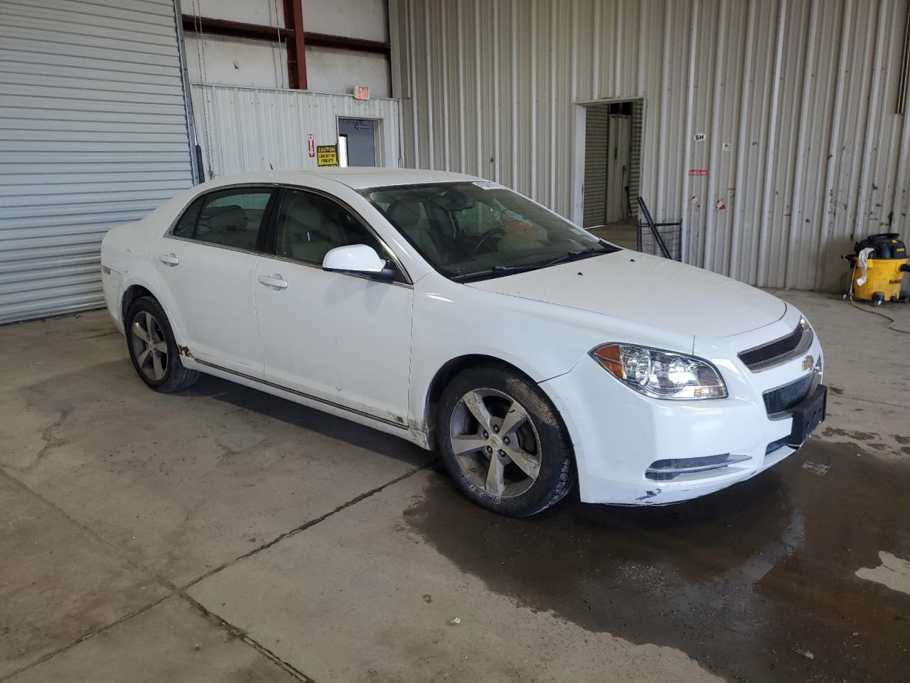 2009 Chevrolet Malibu - Image 4