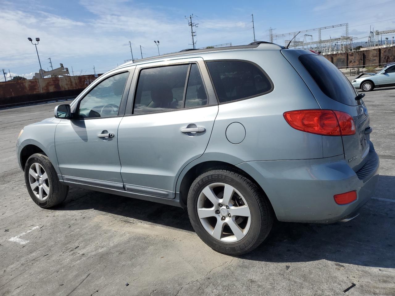 2009 Hyundai Santa Fe - Image 2